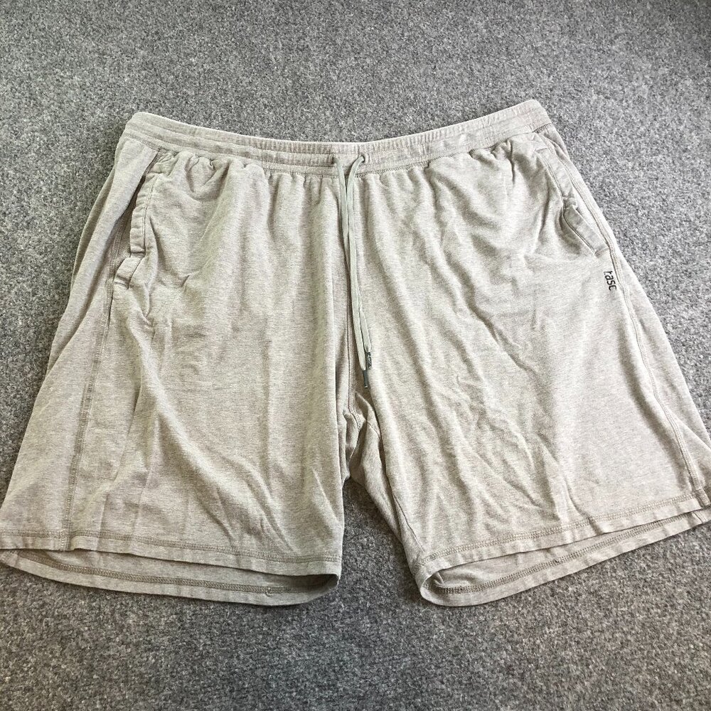 TASC Performance Shorts Mens 3XLB Light Gray Pockets Organic Bamboo Stretch